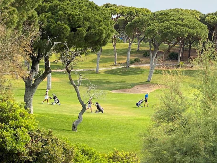 Sunny Villa With Golf Front View Vilamoura Buitenkant foto