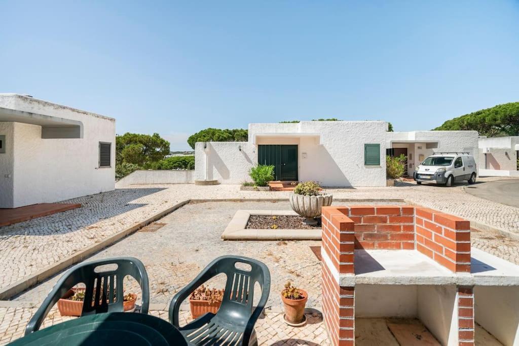 Sunny Villa With Golf Front View Vilamoura Buitenkant foto